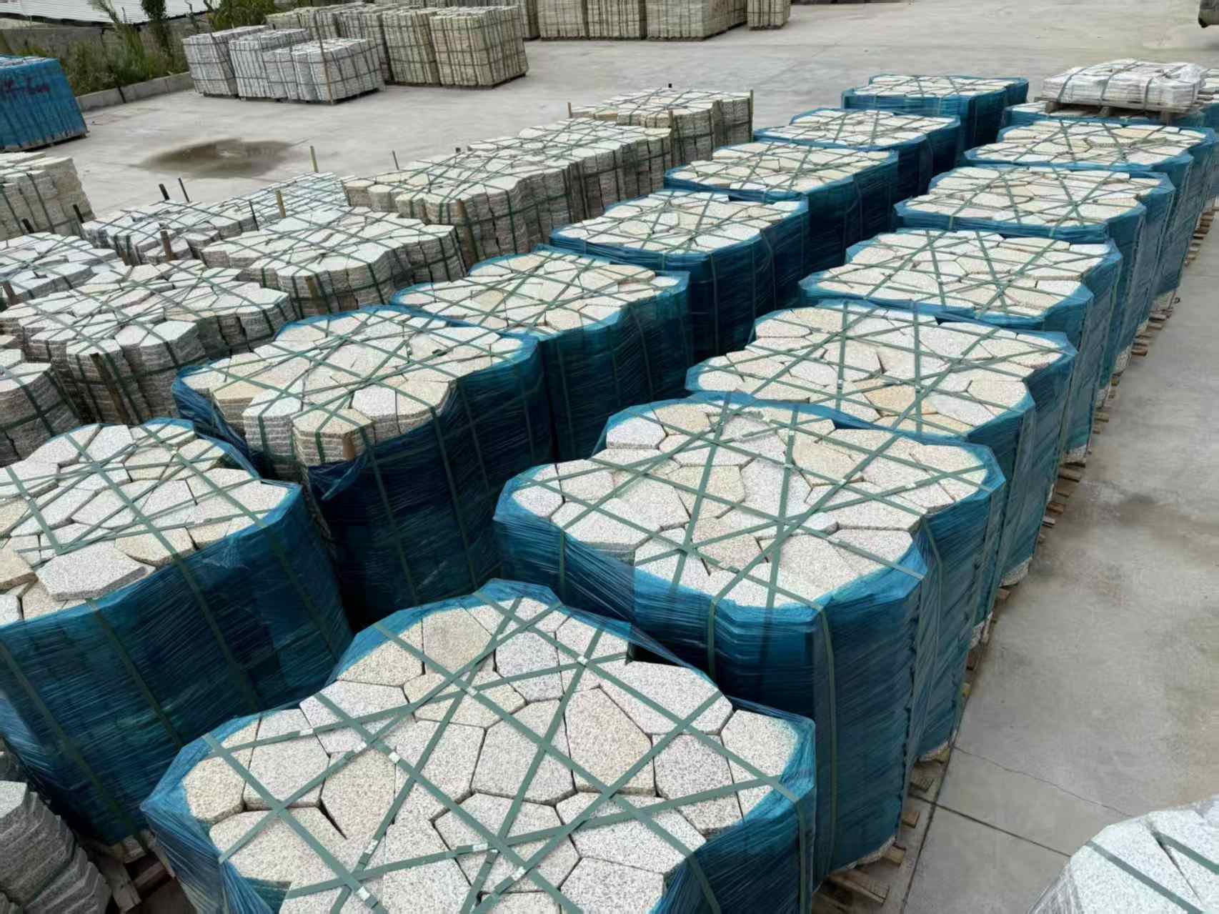 朔州黄金麻冰裂纹 碎拼