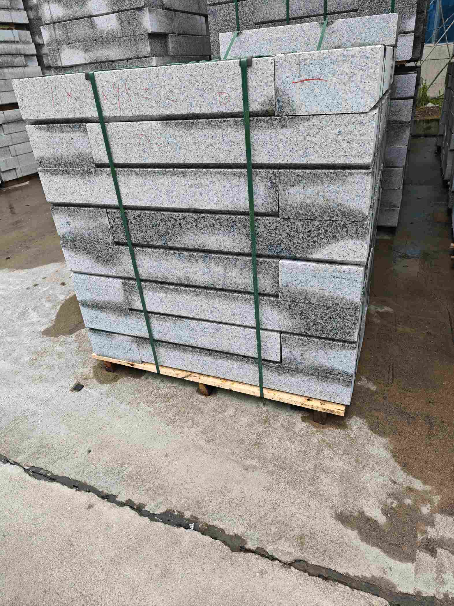 朔州芙蓉白路牙石，马路牙子