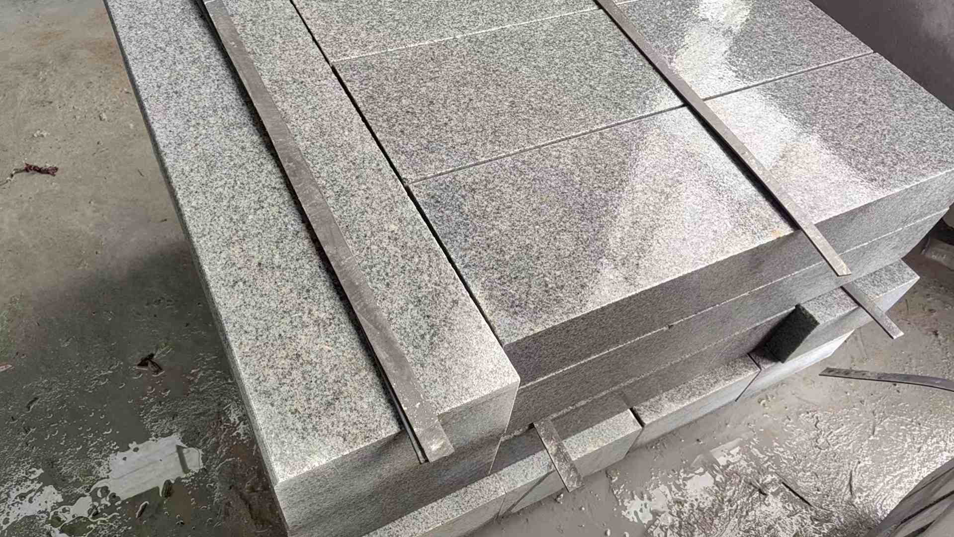 朔州芝麻灰 芝麻白 路牙石 路侧石 马路牙子